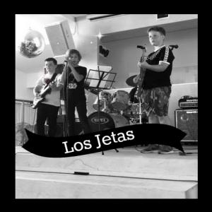 Jools & Los Jetas Take the Stage For a Farewell Gig