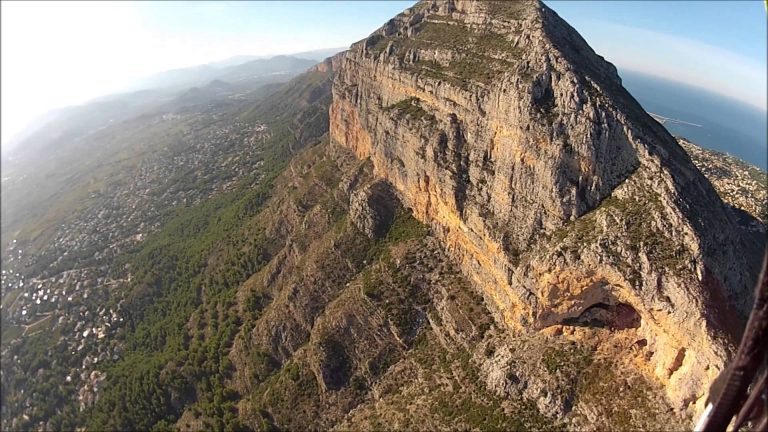 The Cabin on Top of the Montgó. How, Why and Where.