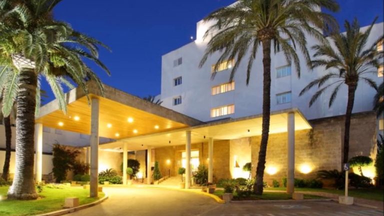 Fancy a Winter Break? The Best of The Paradors