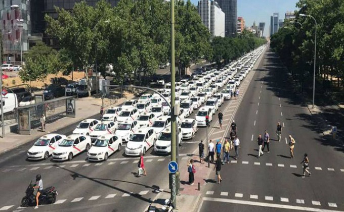 Taxi Strikes Continue In Spain After Failed Talks