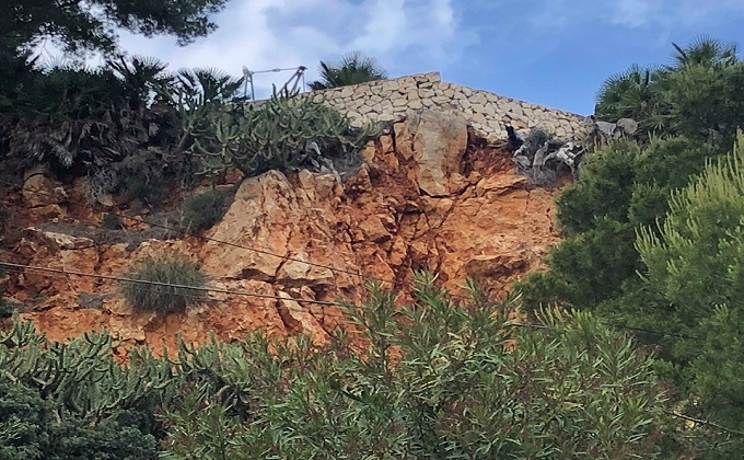 Residents Risk Being Buried by Collapsing Houses on Javea’s Balcon-al-Mar