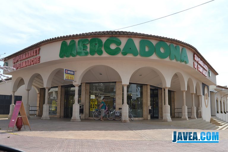 Mercadona Owner gives up his family salary for reinvestment in society