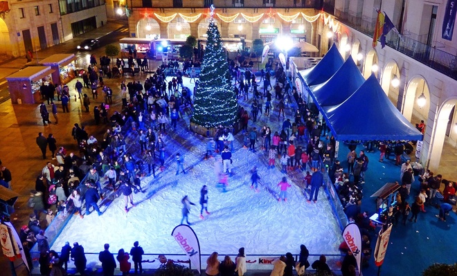 Alicante Skating Rink, Toboggan Run, Christmas Markets and Santa’s Place now open